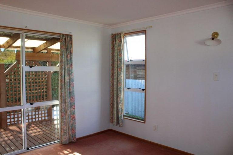 Photo of property in 1 Park Street, Winton, 9720