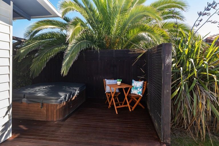 Photo of property in 12 Sandalwood Place, Waimairi Beach, Christchurch, 8083