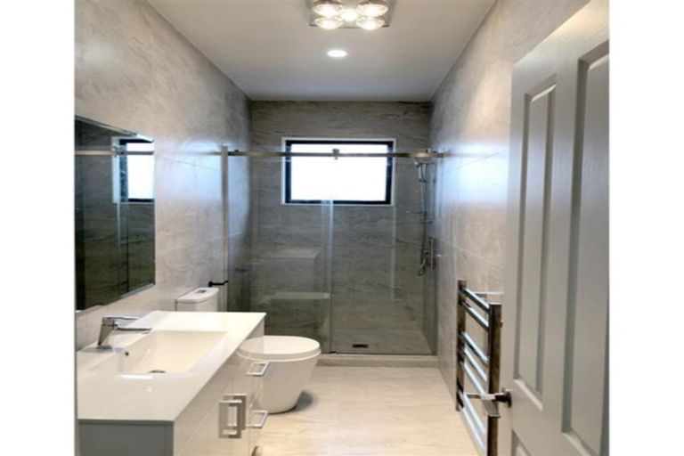 Photo of property in 37 Black Beech Crescent, Takanini, 2110