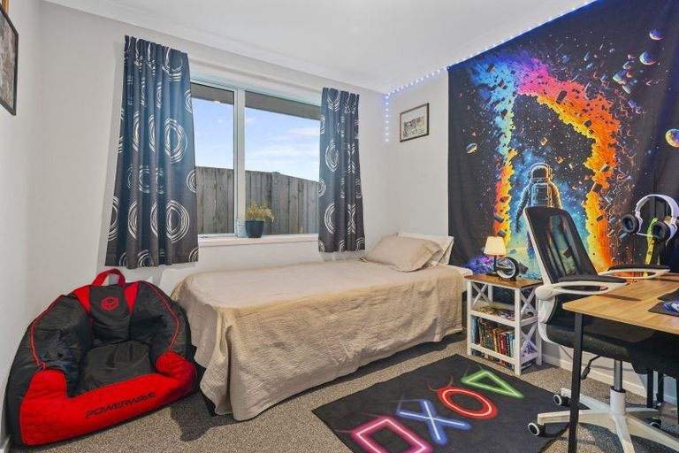 Photo of property in 21 Bob Carter Place, Welcome Bay, Tauranga, 3175