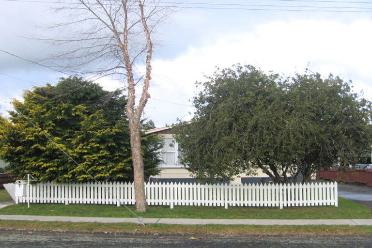 Photo of property in 9 Filmer Place, Melville, Hamilton, 3206