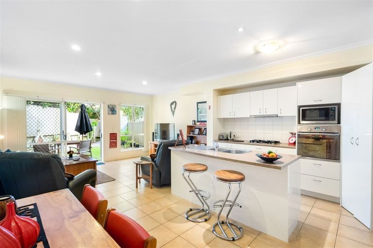 Photo of property in 16 Trimaran Drive, Gulf Harbour, Whangaparaoa, 0930