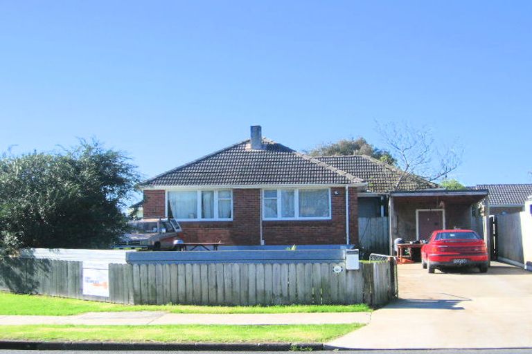 Photo of property in 75 Swaffield Road, Papatoetoe, Auckland, 2025