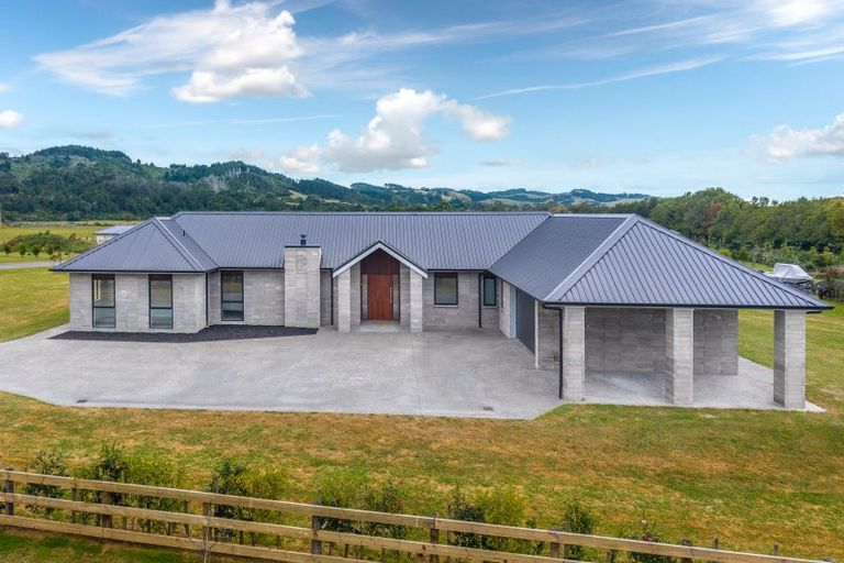 Photo of property in 9 Riverside Way, Clevedon, 2585