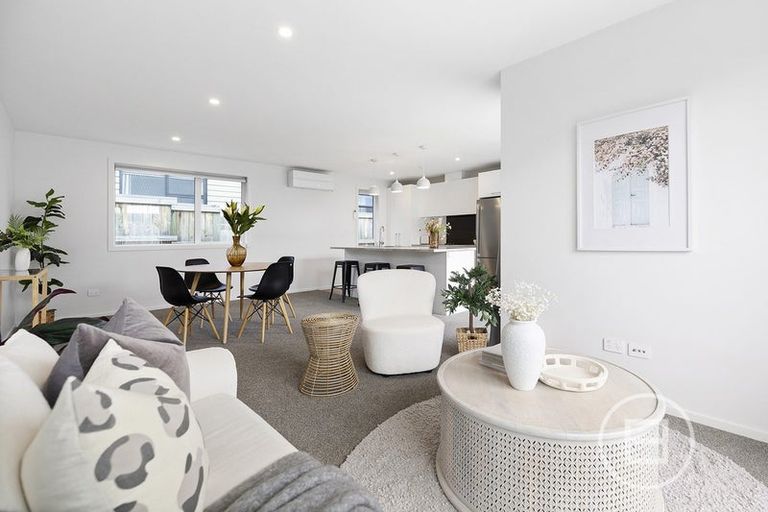 Photo of property in 74 Jack Hanley Drive, Jacks Point, Queenstown, 9371