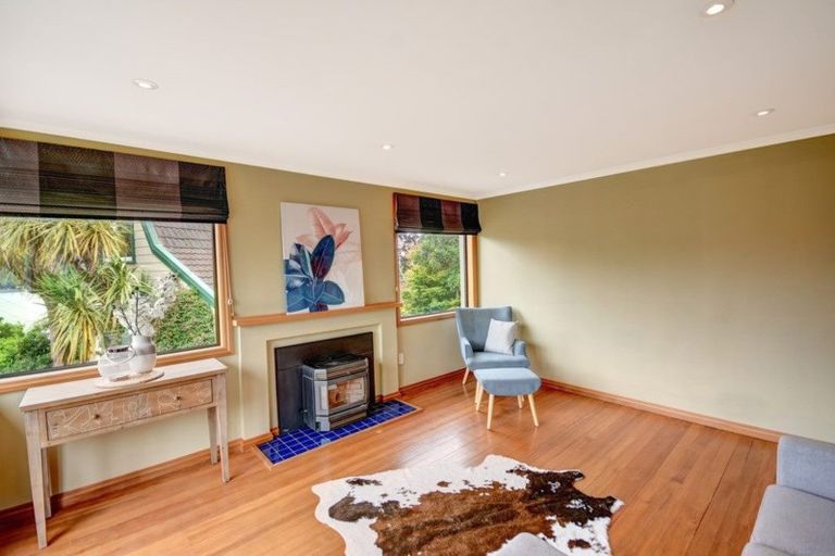 Photo of property in 28 Clyde Street, Roseneath, Port Chalmers, 9023