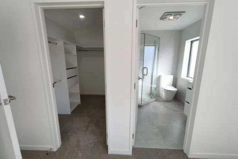 Photo of property in 51c Sunderlands Road, Half Moon Bay, Auckland, 2012