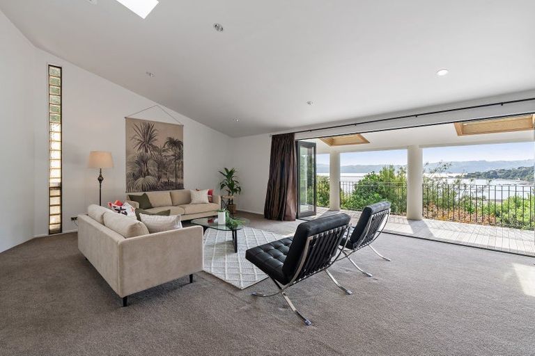 Photo of property in 52 Walter Road, Lowry Bay, Lower Hutt, 5013