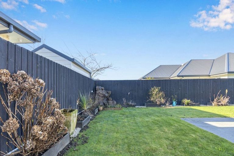 Photo of property in 10 Bofors Close, Wigram, Christchurch, 8042