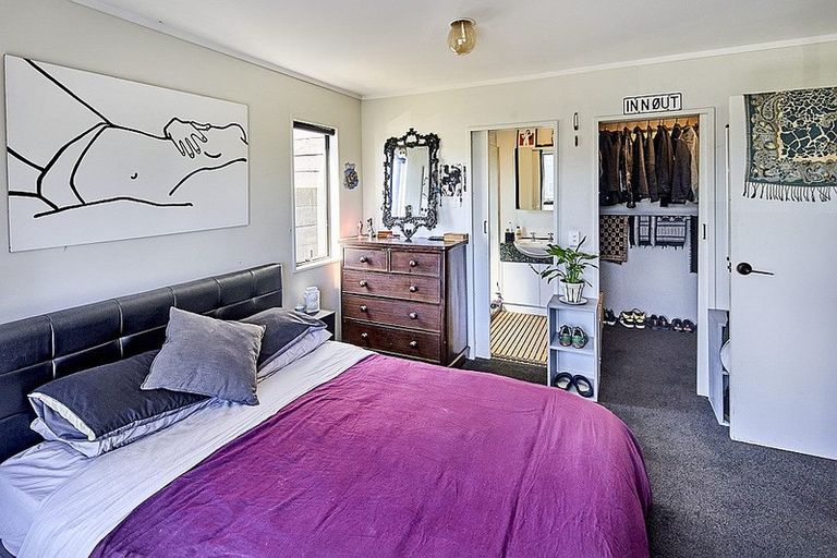 Photo of property in 25 Tukanae Street, Strathmore Park, Wellington, 6022