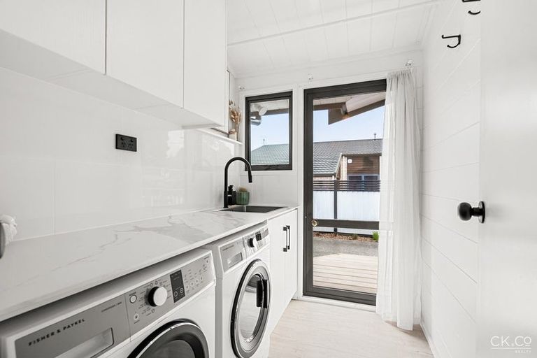 Photo of property in 99 Gibbons Street, Ebdentown, Upper Hutt, 5018