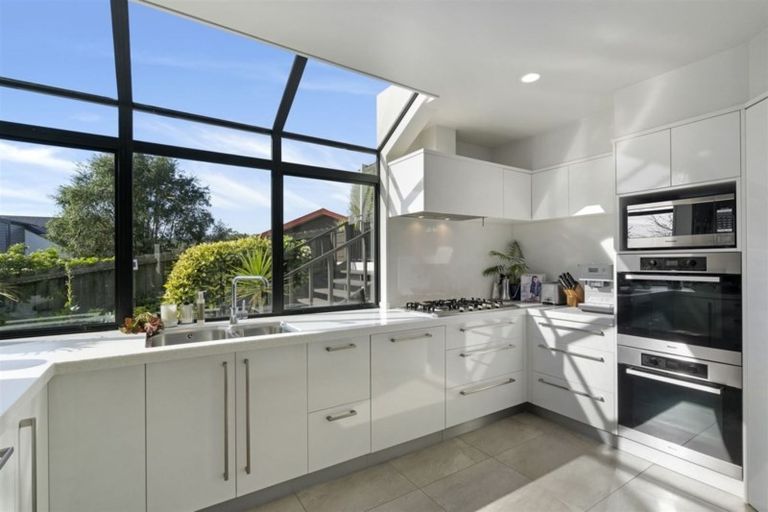 Photo of property in 5 Willow Dell, Westmorland, Christchurch, 8025