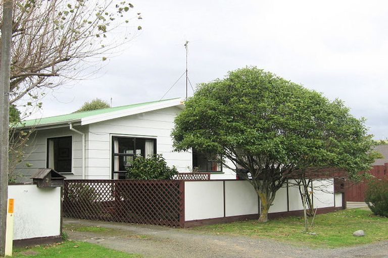 Photo of property in 2/3 Park Road, Paraparaumu Beach, Paraparaumu, 5032
