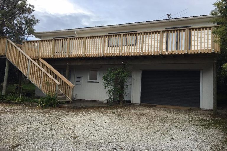 Photo of property in 1/6 Sundown Avenue, Manly, Whangaparaoa, 0930