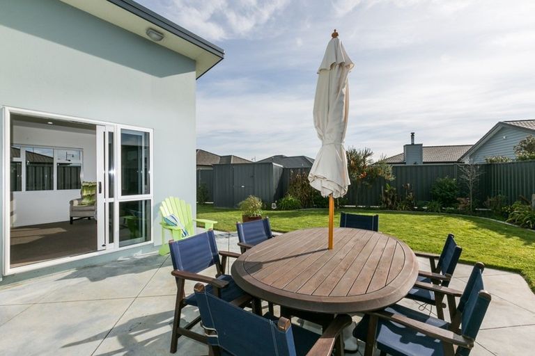 Photo of property in 5 Waitaki Way, Poraiti, Napier, 4112