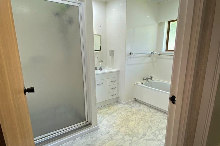 Photo of property in 29 Waimai Avenue, Weymouth, Auckland, 2103