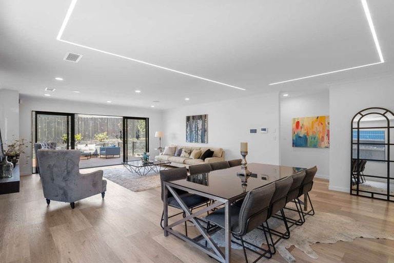 Photo of property in 10 Kotuitui Drive, Wainui, 0992