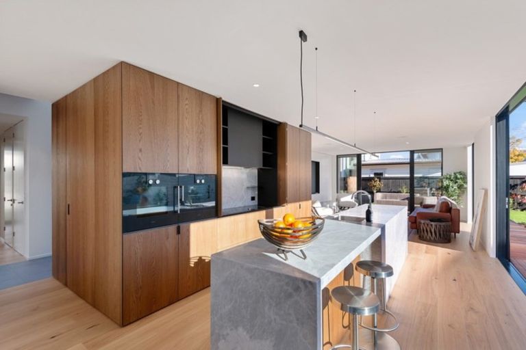 Photo of property in 155 Puriri Street, Fendalton, Christchurch, 8041