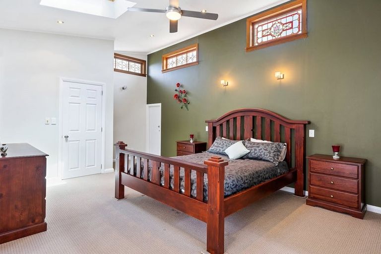 Photo of property in 192 Cambridge Terrace, Naenae, Lower Hutt, 5011