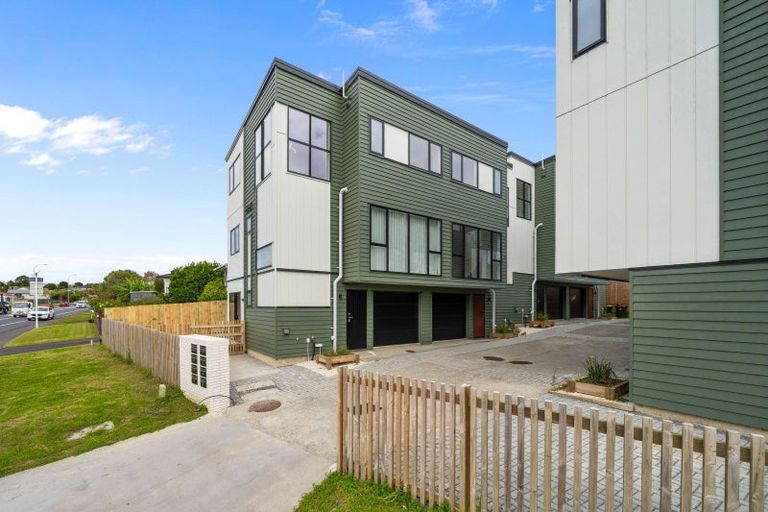 Photo of property in 5/125 Universal Drive, Henderson, Auckland, 0610