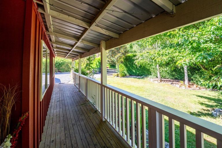 Photo of property in 25 Totara View Road, Wakefield, 7095