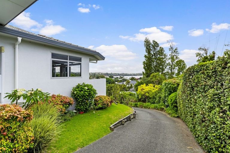 Photo of property in 17a Beach Road, Manly, Whangaparaoa, 0930