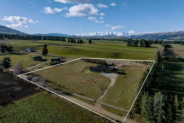 Photo of property in 154 Munro Lane, Tarras, Cromwell, 9383