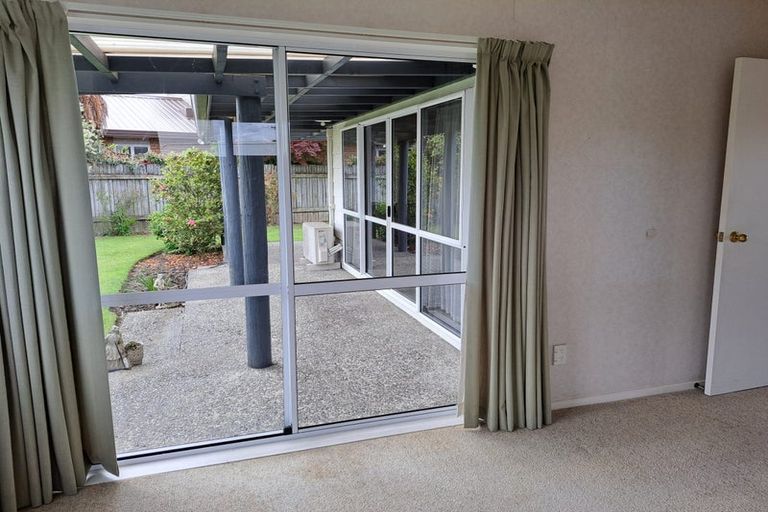 Photo of property in 17 Elliott Crescent, Havelock North, 4130