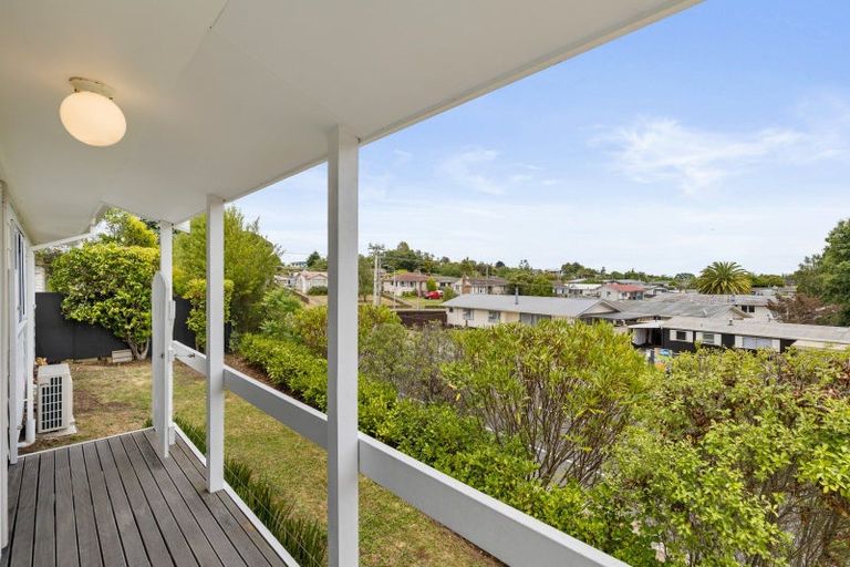 Photo of property in 108 Tamatea Road, Taupo, 3330