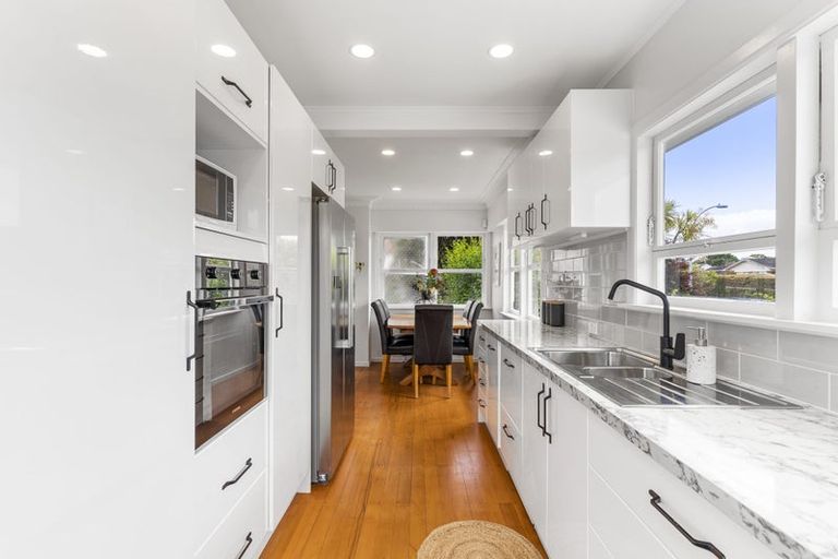 Photo of property in 28 Browns Avenue, Pakuranga, Auckland, 2010