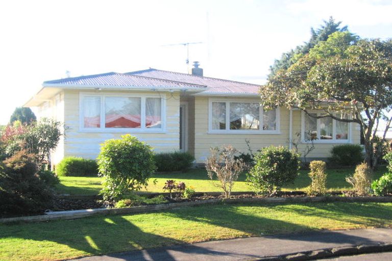 Photo of property in 20 Rembrandt Place, Opaheke, Papakura, 2113