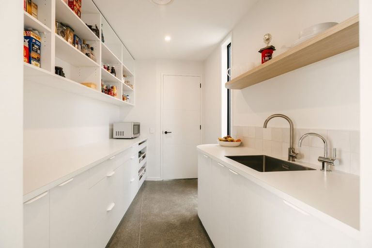 Photo of property in 16 Crown Lane, Rongotea, Palmerston North, 4473