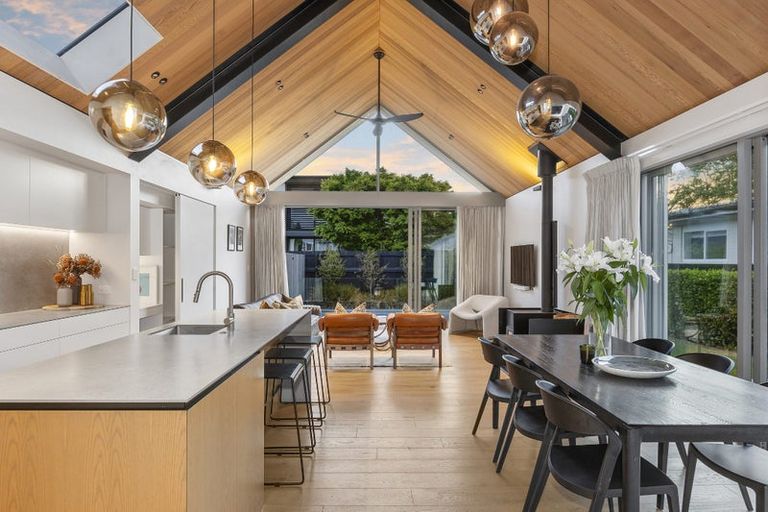 Photo of property in 3 Ngahere Street, Fendalton, Christchurch, 8041