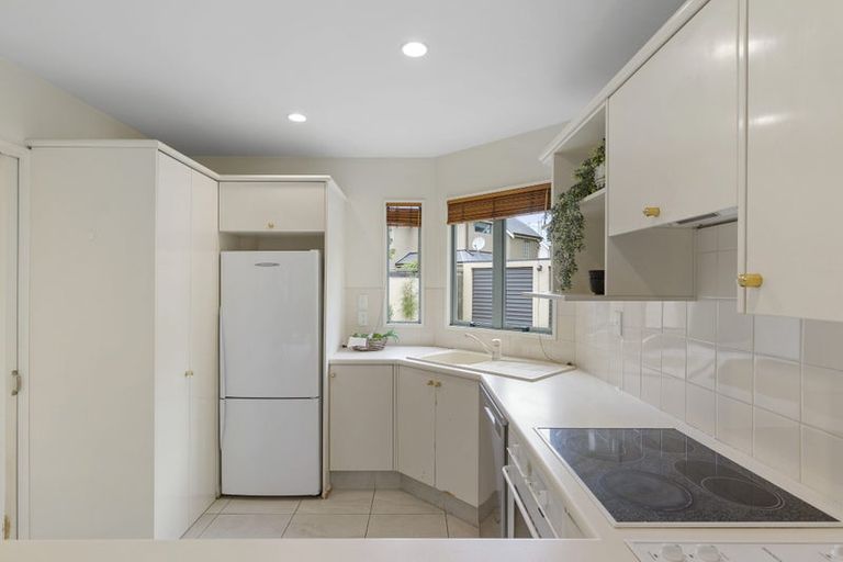 Photo of property in 2/28 Derby Street, St Albans, Christchurch, 8014