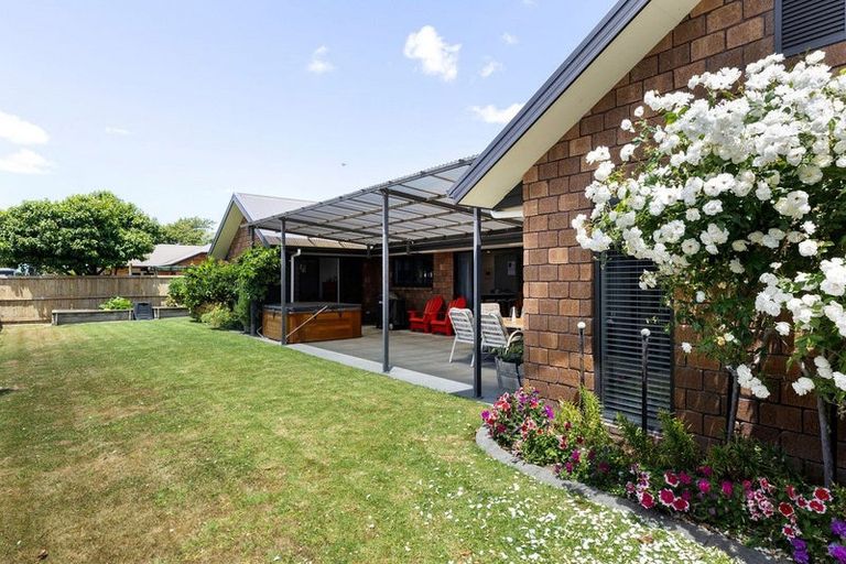 Photo of property in 18 Watkins Road, Cambridge, 3434