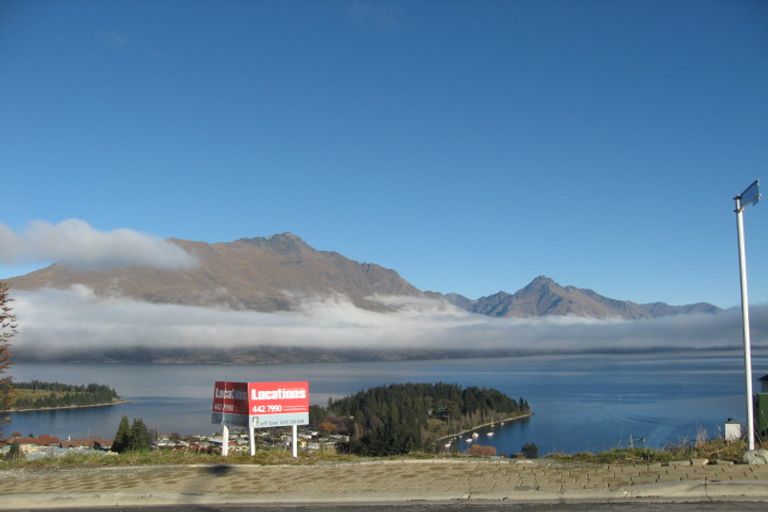 Photo of property in 52 Belfast Terrace, Queenstown, 9300