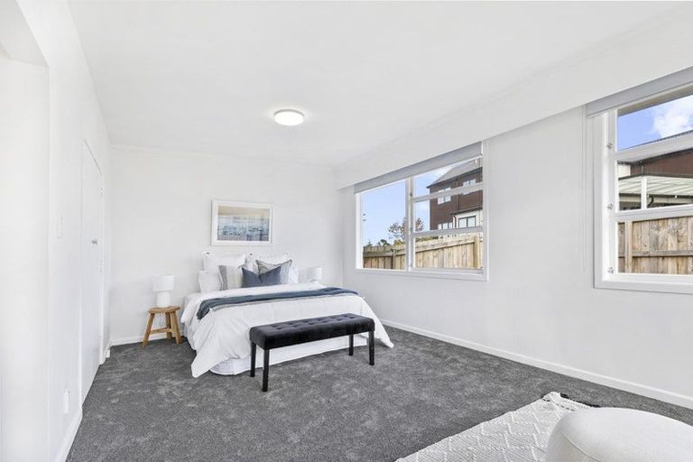 Photo of property in 19 Alexandra Street, Riverhead, 0820