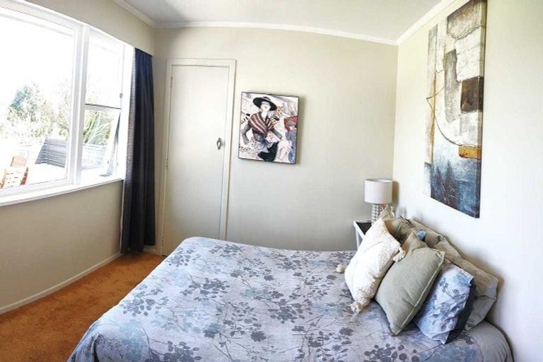 Photo of property in 6 Muhunoa West Road, Ohau, Levin, 5570