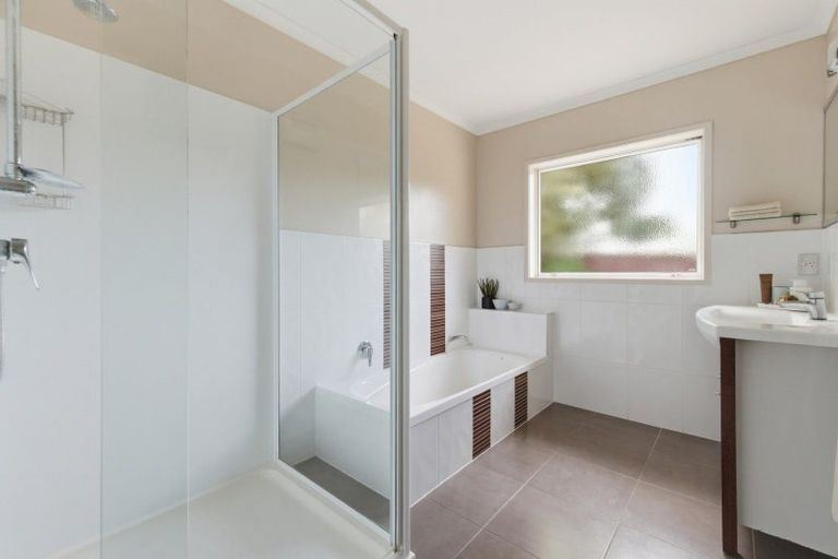 Photo of property in 37 Tomika Crescent, Papamoa Beach, Papamoa, 3118