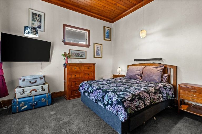 Photo of property in 18 Lee Road, Taradale, Napier, 4112