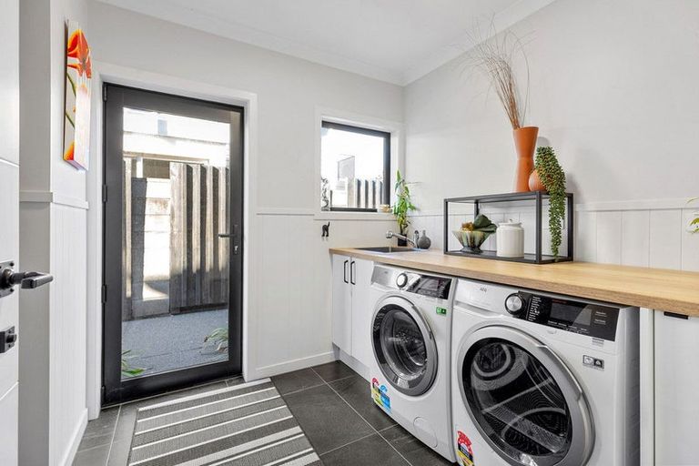 Photo of property in 150b Oceanbeach Road, Mount Maunganui, 3116