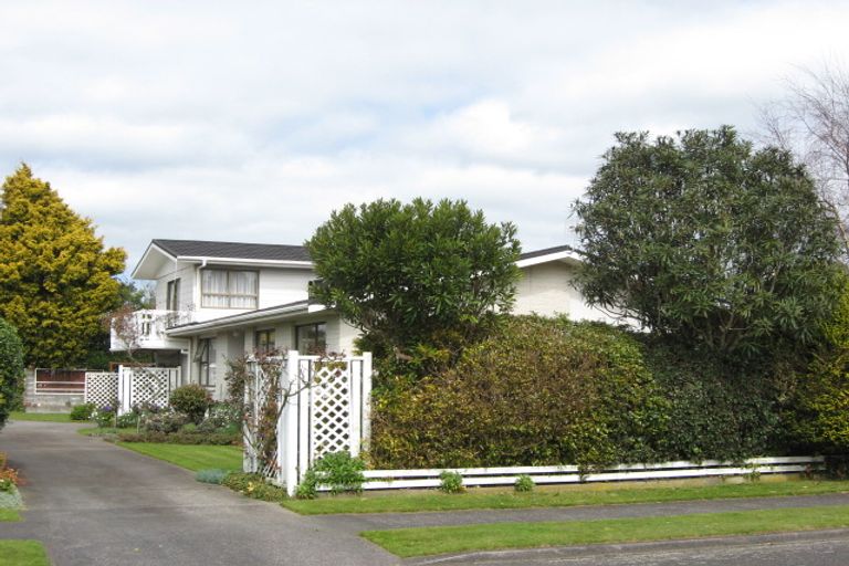 Photo of property in 4 Hawea Street, Merrilands, New Plymouth, 4312
