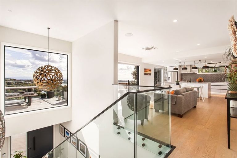 Photo of property in 2 John Monck Lane, Redcliffs, Christchurch, 8081