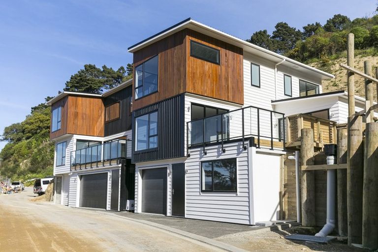 Photo of property in 48 Rangiora Avenue, Kaiwharawhara, Wellington, 6035