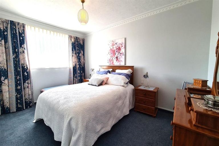 Photo of property in 21 Juniper Place, Burnside, Christchurch, 8053