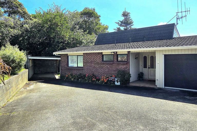 Photo of property in 27a Shackle Lane, Whitby, Porirua, 5024