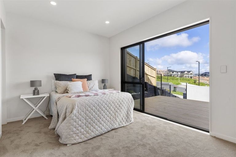 Photo of property in 13 Bremner Ridge Street, Flat Bush, Auckland, 2019