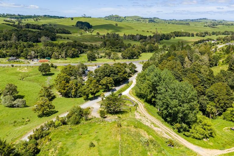 Photo of property in 278 Griffin Road, Maungaturoto, 0583