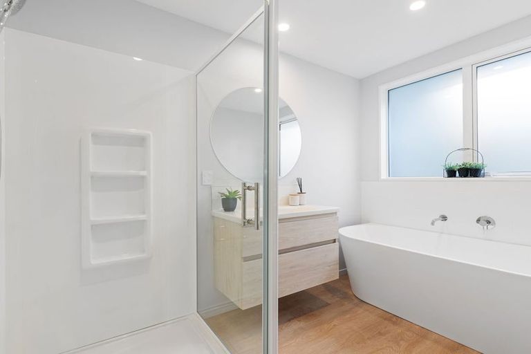 Photo of property in 6 Eccles Place, Halswell, Christchurch, 8025