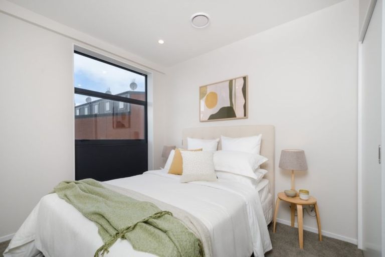 Photo of property in 301/2 Onekiritea Road, Hobsonville, Auckland, 0616